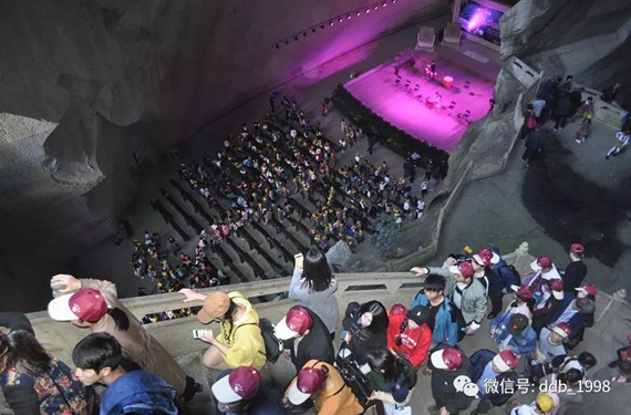 東都寶公司員工，聚首長(zhǎng)嶼硐天